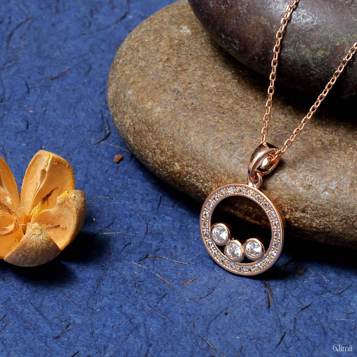 Glimii stainless steel dainty necklace with round pendant and sparkling stones on chain
