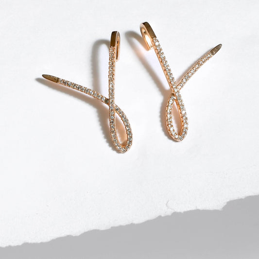 Glimmer Knot Earing