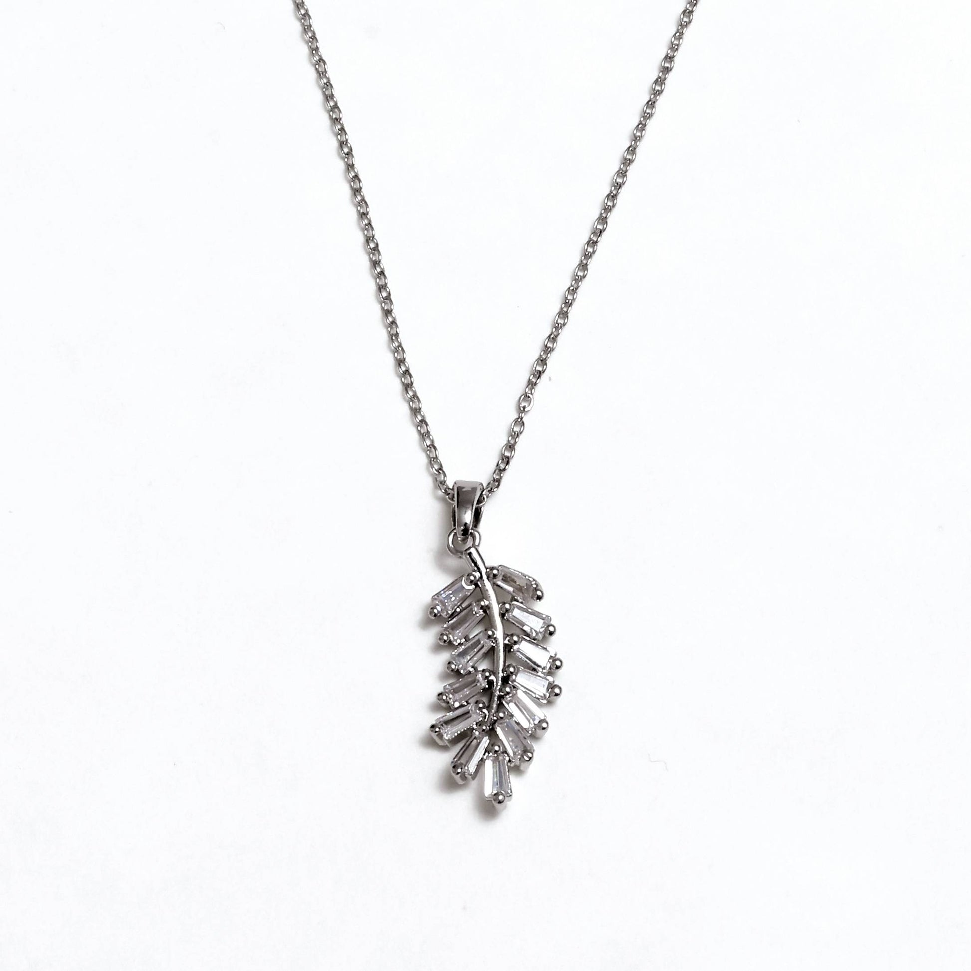 Glimii stainless steel dainty necklace with a delicate leaf pendant on a fine chain